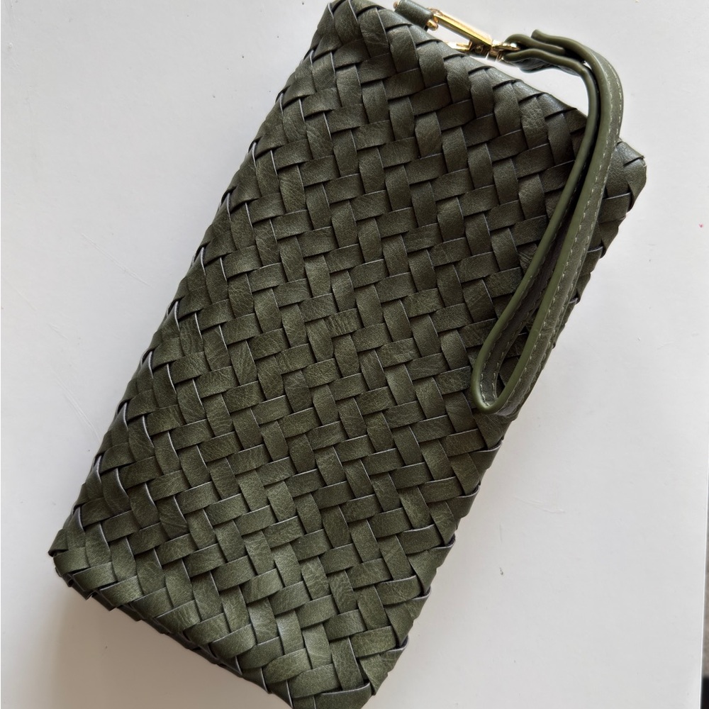 Elegant Green Woven Clutch (Urban Expressions Vegan Leather)